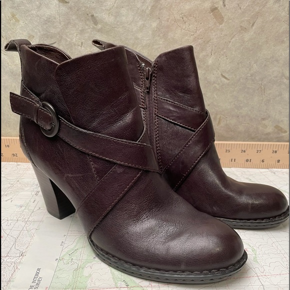 Born Leather Ankle Booties - Picture 10 of 11